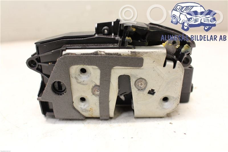 Ford Fiesta Zamek drzwi tylnych 