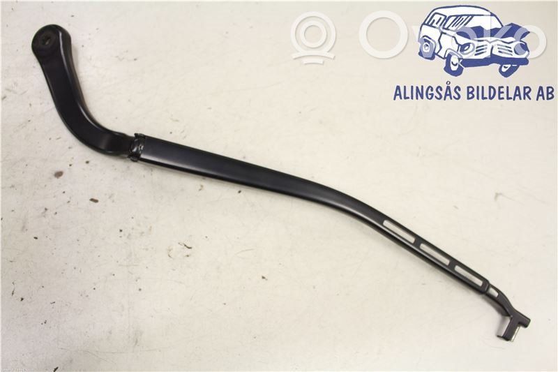 BMW 3 E90 E91 Front wiper blade arm 