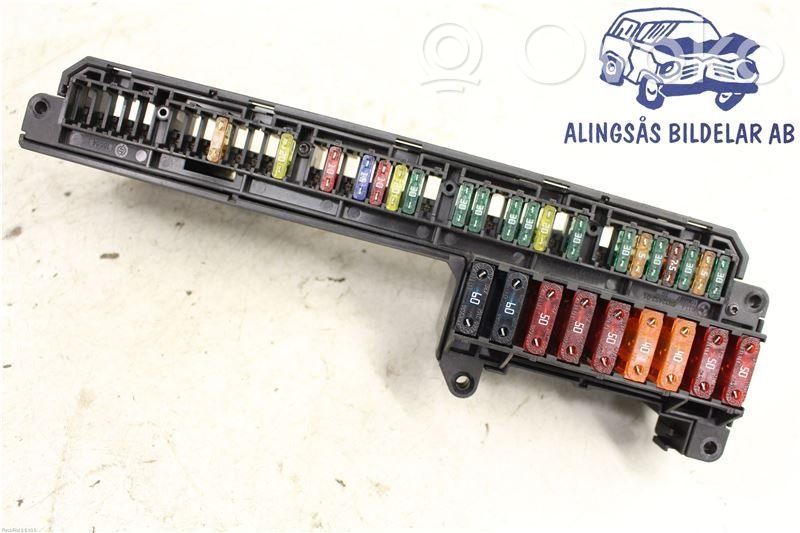 BMW 5 E60 E61 Fuse module 