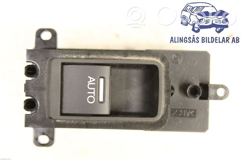 Electric window control switch   35770TL0E12M1