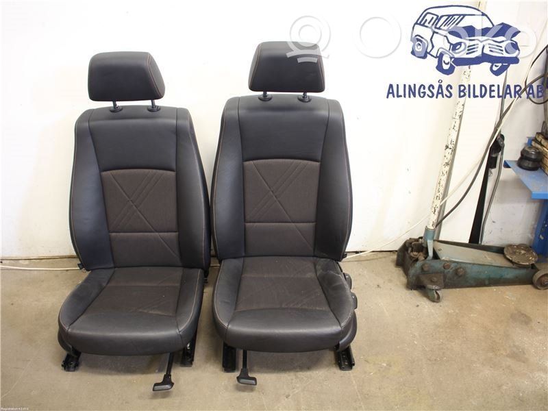 Seat set