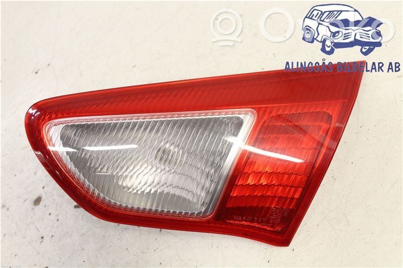 Mitsubishi Lancer X Aizmugurējais lukturis pārsegā 