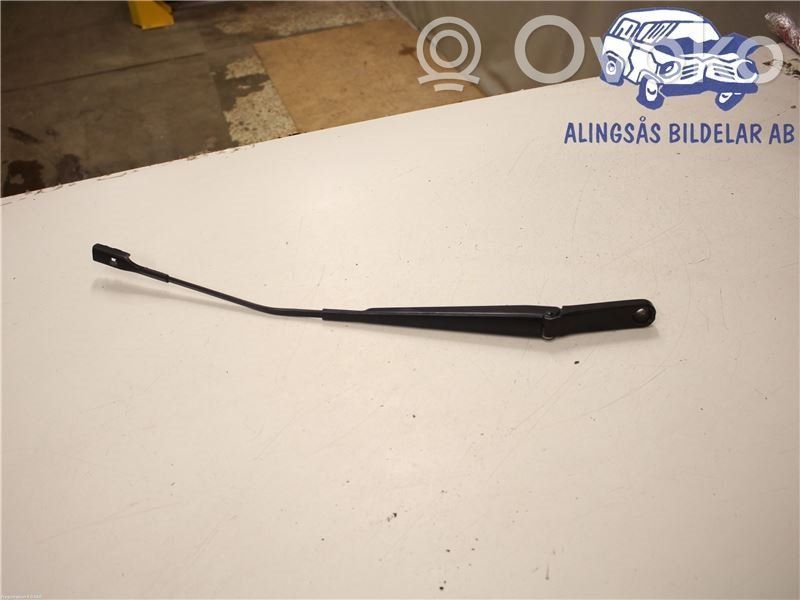 Front wiper blade arm   8X1955408