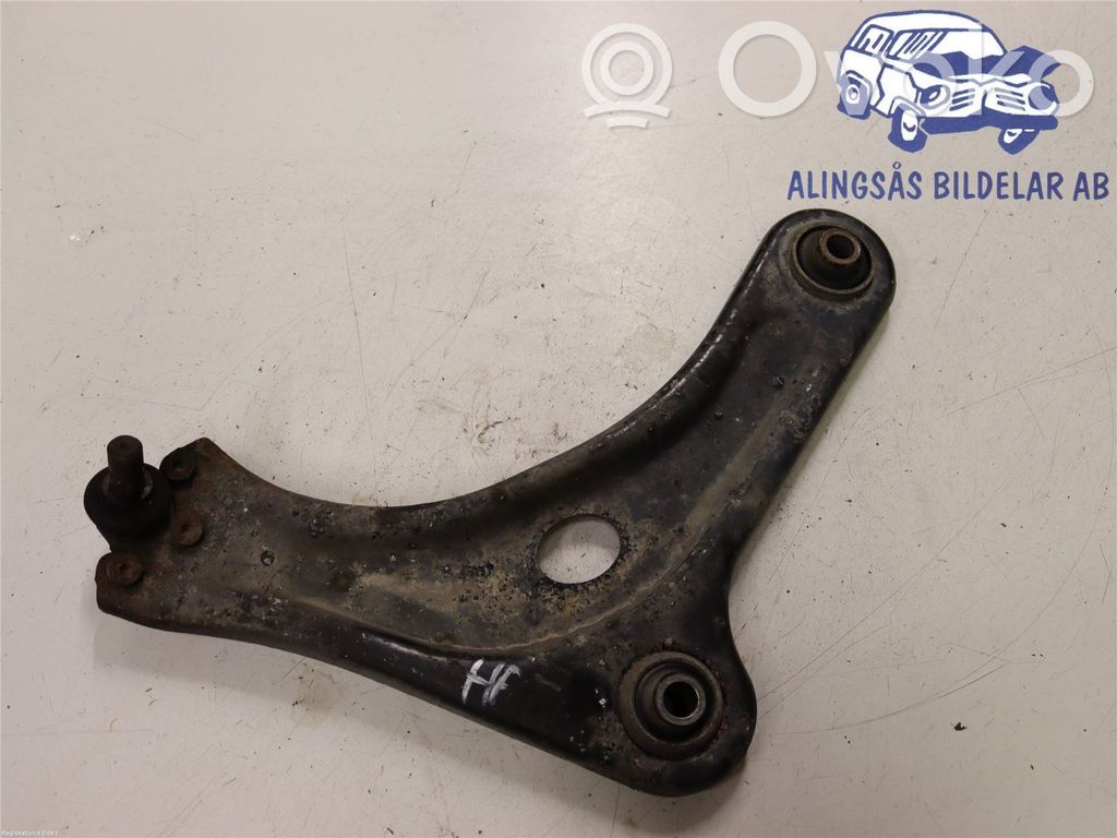 Citroen C3 Front lower control arm/wishbone 
