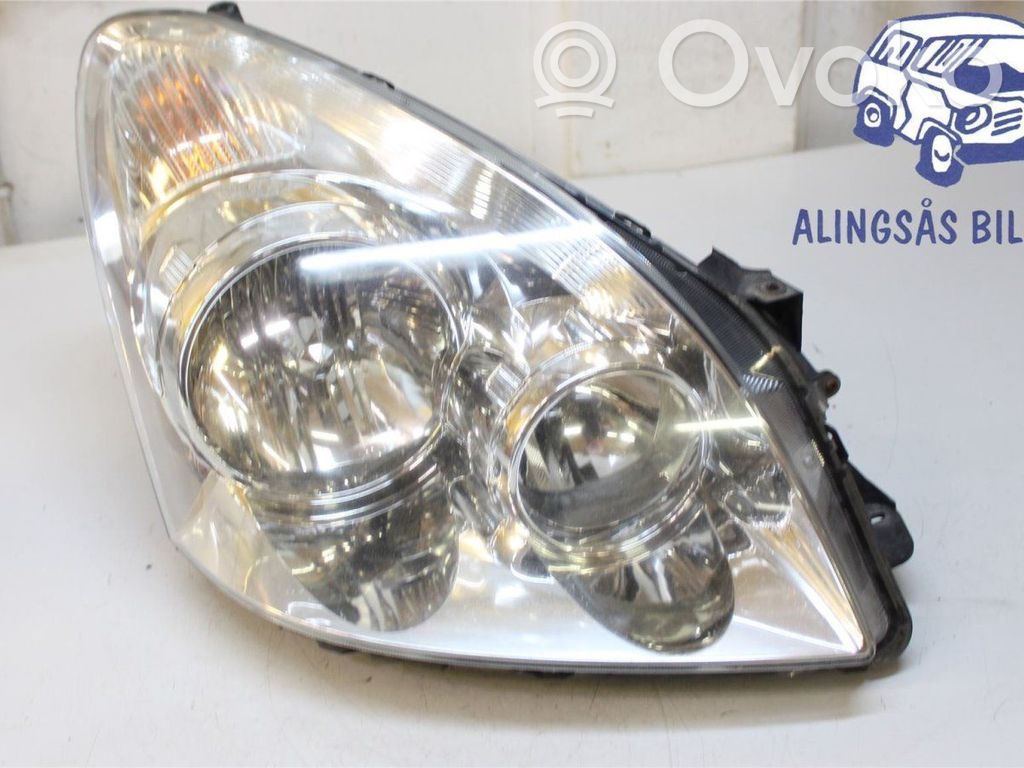 Toyota Corolla Verso AR10 Phare frontale 