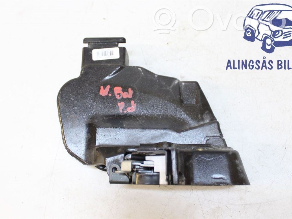 Aizmugurē slēdzene   30753667,30753667