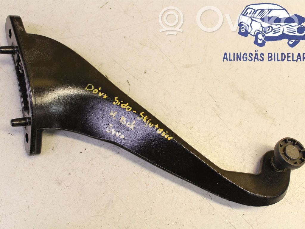 Peugeot Partner Front door upper hinge 