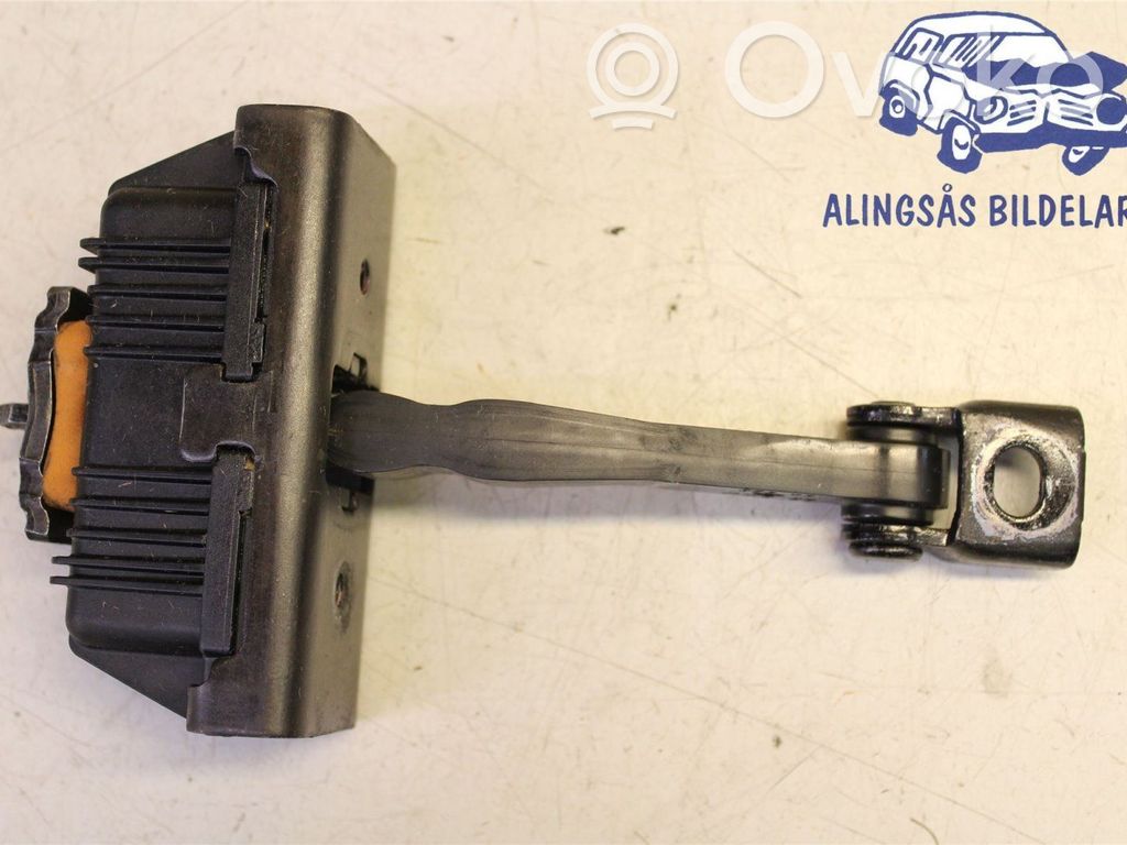 BMW 1 E82 E88 Etuoven pidätin 