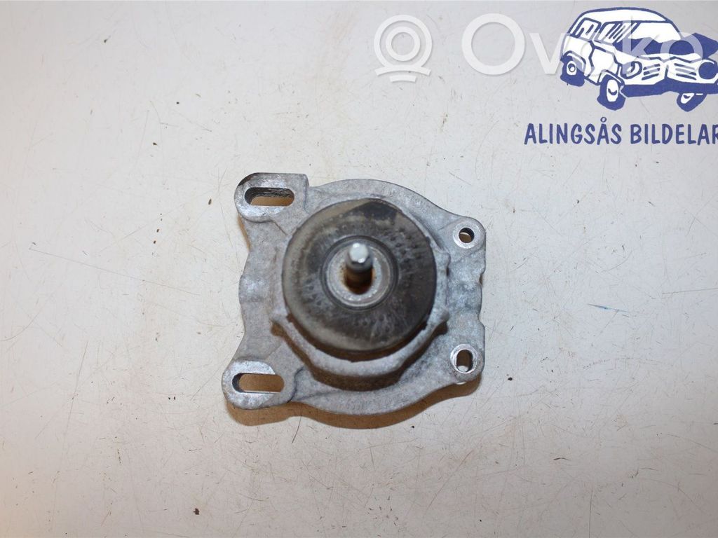 Ford Transit Engine mounting bracket 