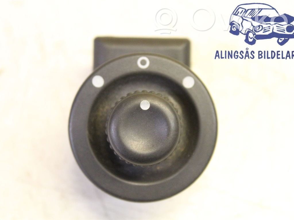 Opel Vivaro Interruptor del espejo lateral 