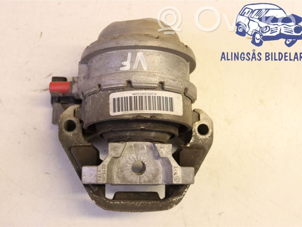 Audi A8 S8 D4 4H Engine mount bracket 