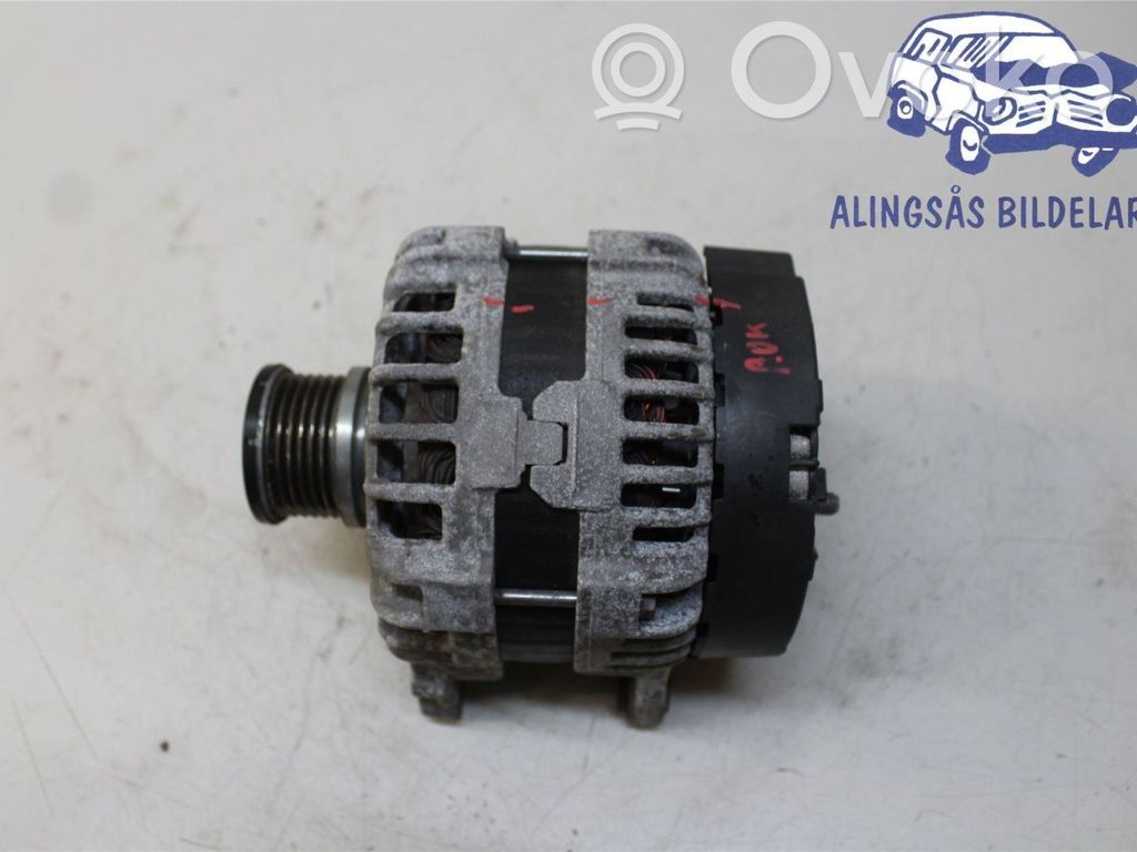 Alternador   0125711088,03L903017E