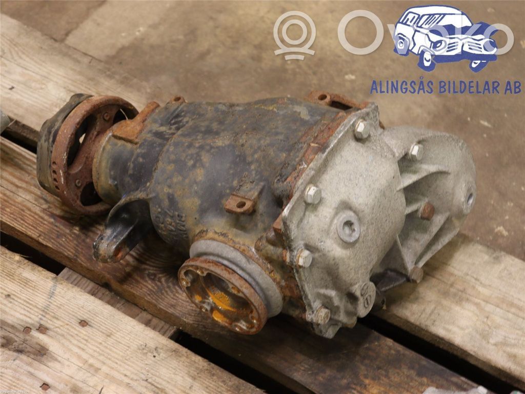 Rear differential   33107591017