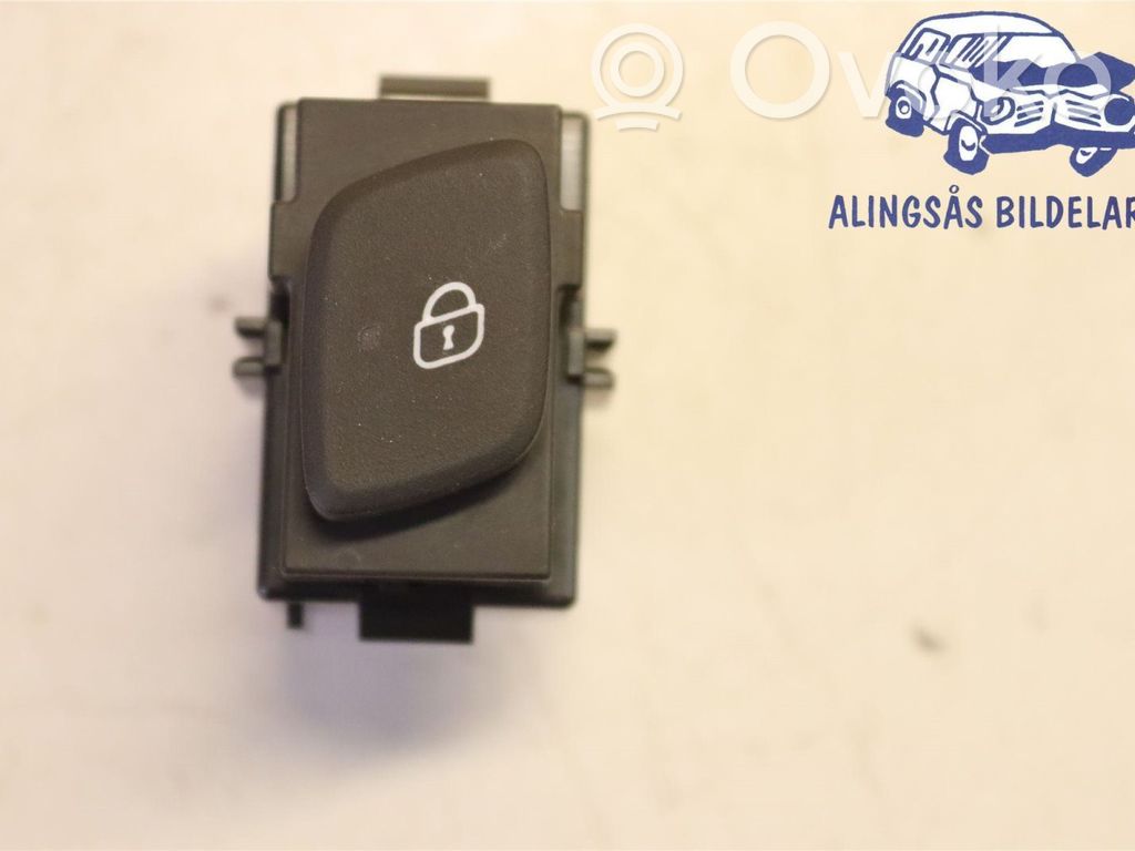 Volvo XC90 Central locking switch button 