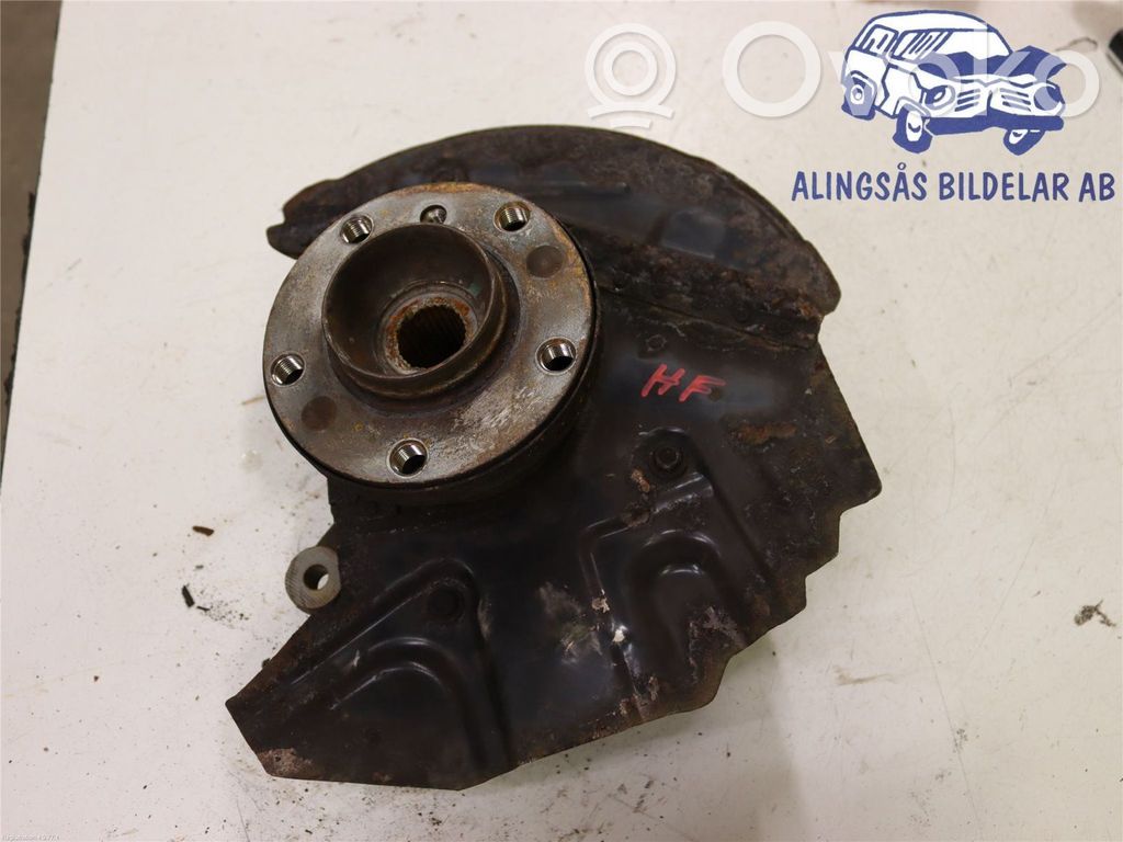 BMW X5 E53 Priekšējā riteņa rumbas vārpstas šarnīrs (stupica, capfa) 