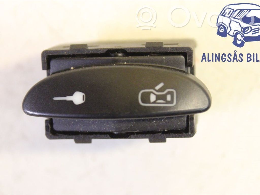 Porsche Cayenne (9PA) Central locking switch button 