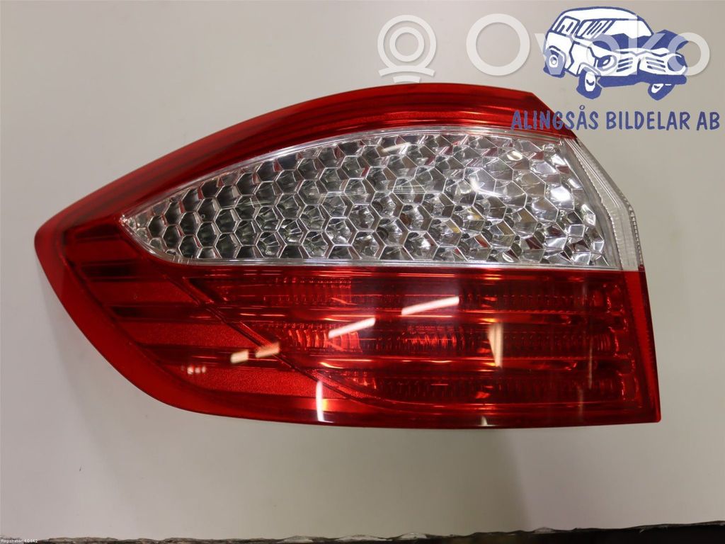 Ford Mondeo MK IV Lampa tylna 