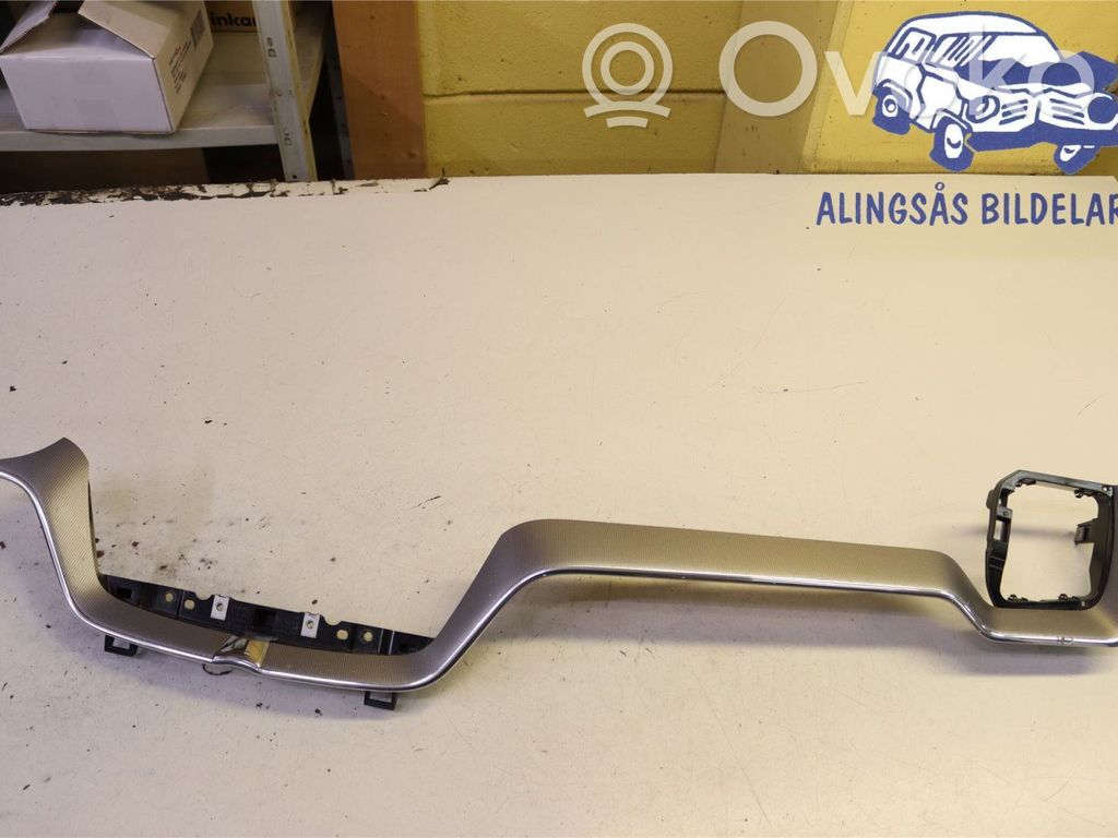 Volvo XC90 Dashboard glove box trim 