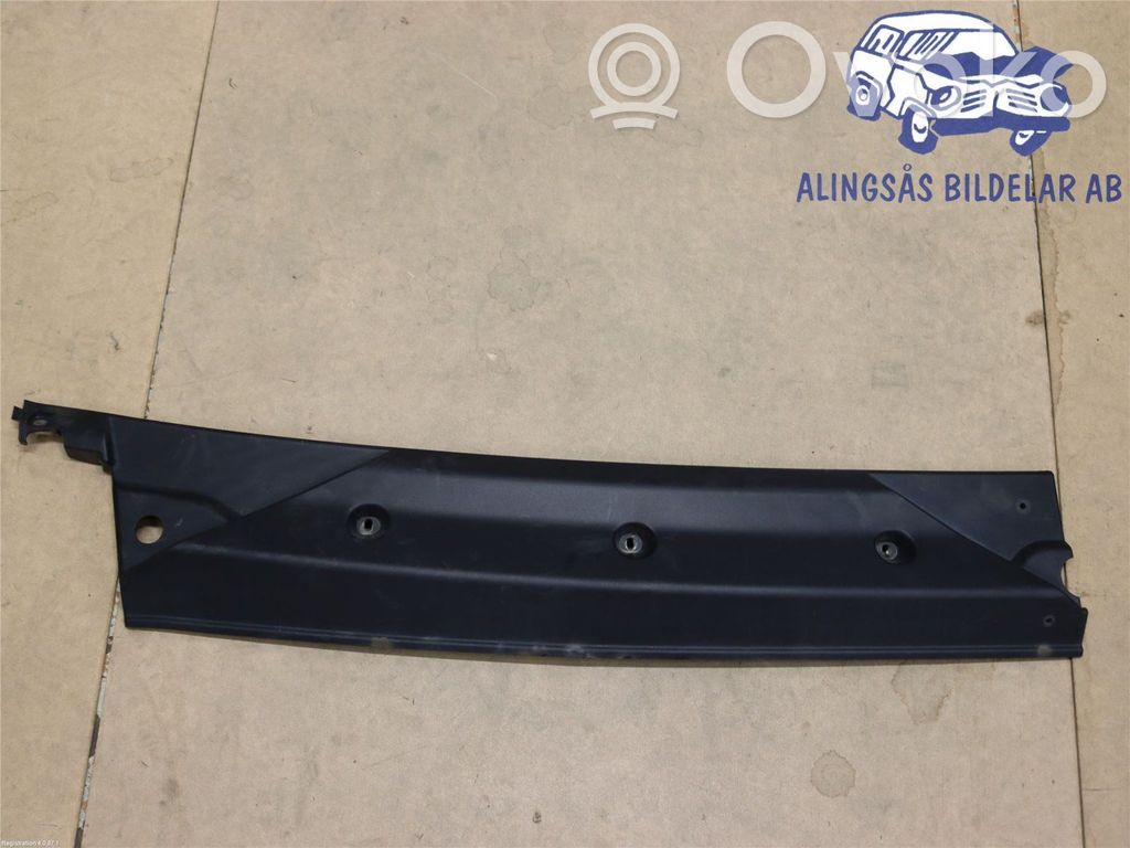 Iveco Daily 6th gen Wiper trim 