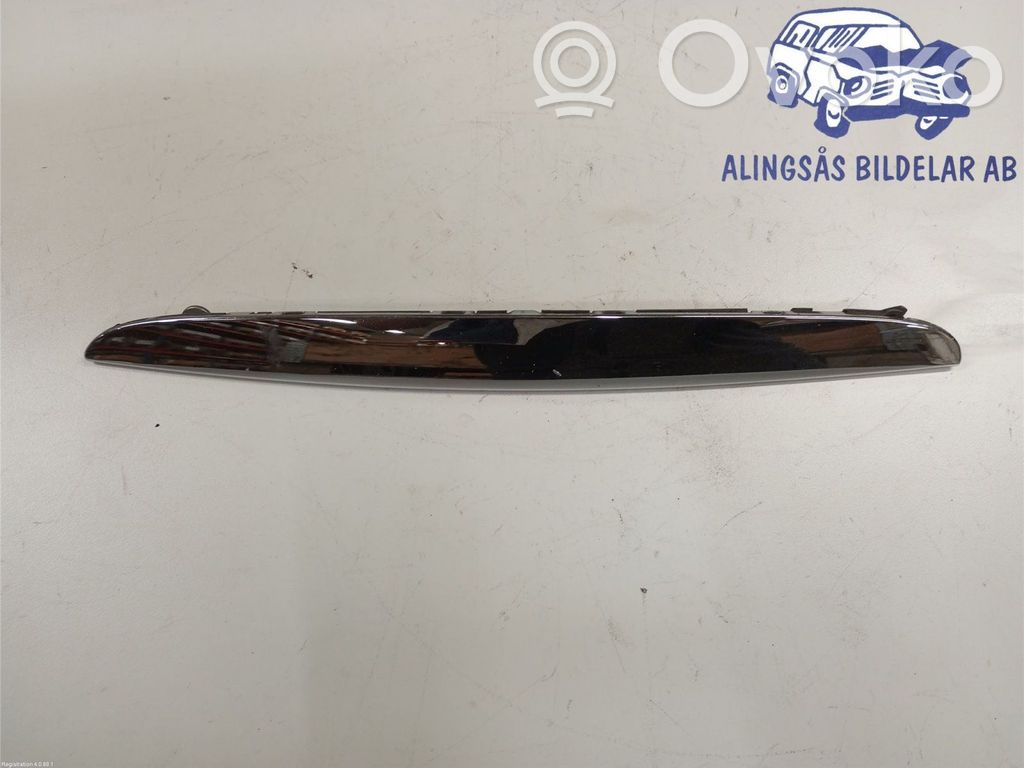 BMW 3 E90 E91 Dzinēja pārsega apdare 