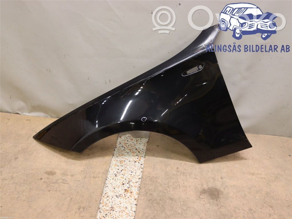 BMW 1 F20 F21 Sparnas 
