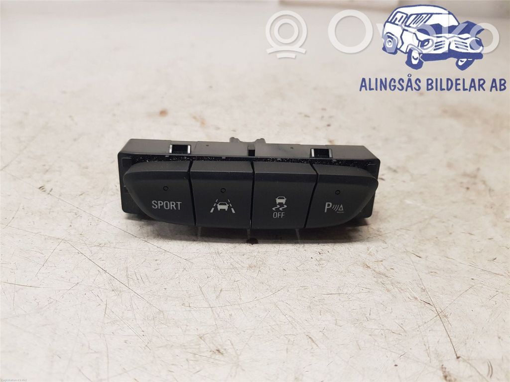 Opel Astra K Przyciski multifunkcyjne 