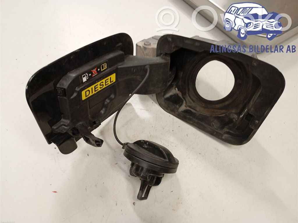 Toyota Proace Fuel tank cap lock 