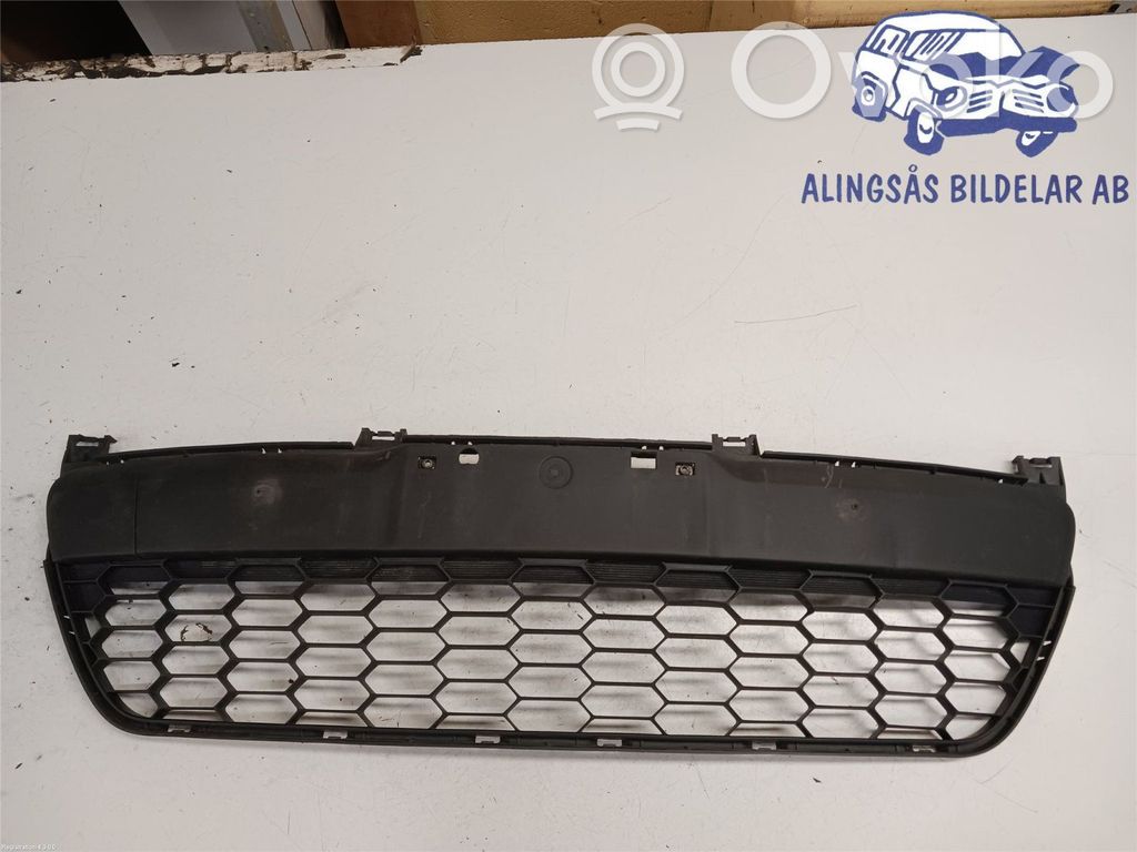 Mazda 2 Front bumper upper radiator grill 