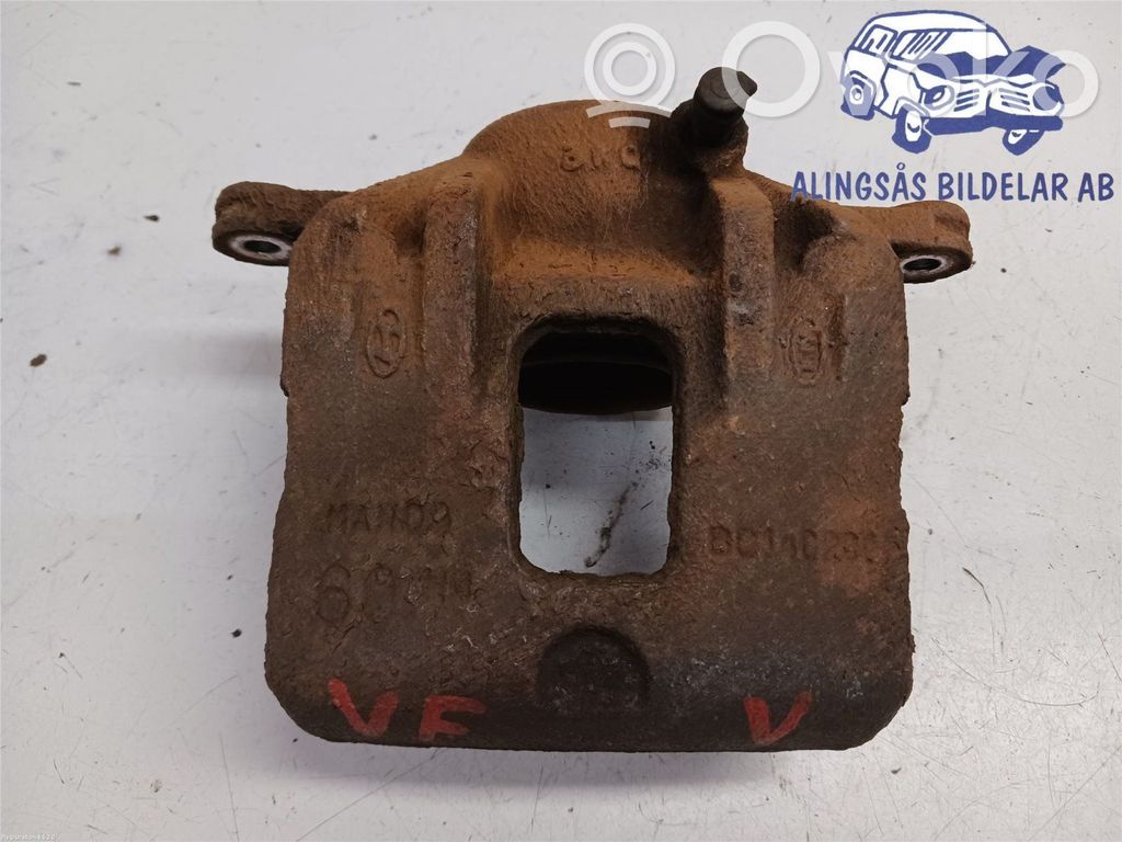 KIA Carens III Etujarrusatula 
