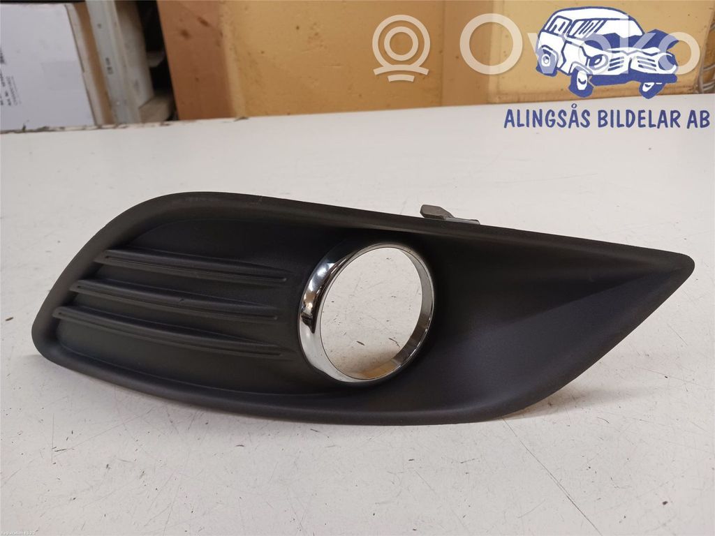 Etusumuvalon ritilä   1528560,8M51R19952AEW,8M51R19952AEW
