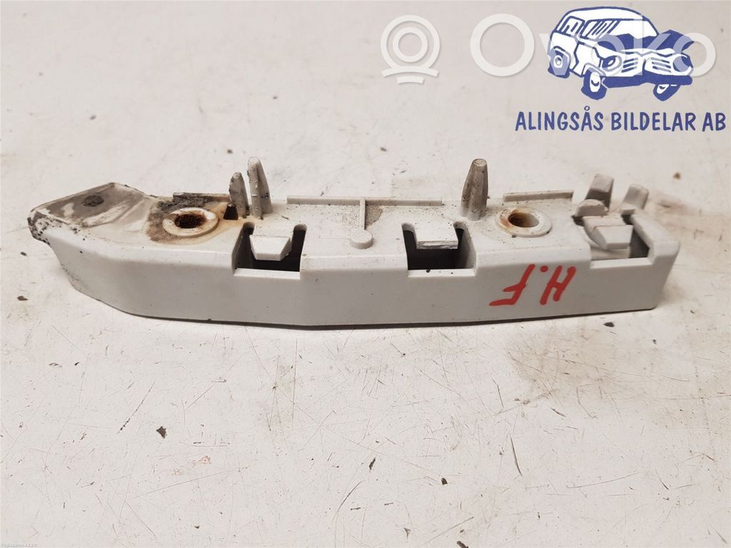 Ford Focus Front bumper mounting bracket 