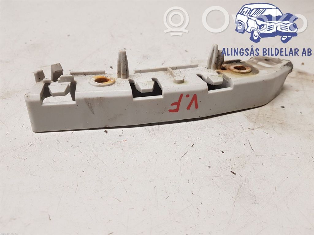Ford Focus Front bumper mounting bracket 