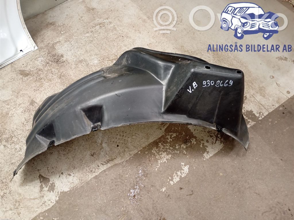 Mitsubishi L200 Apărători interioare aripă roată față 