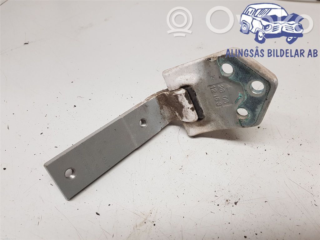 Volkswagen Caddy Rear door upper hinge 