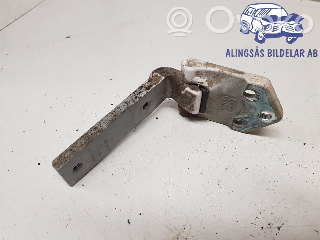 Volkswagen Caddy Rear door lower hinge 