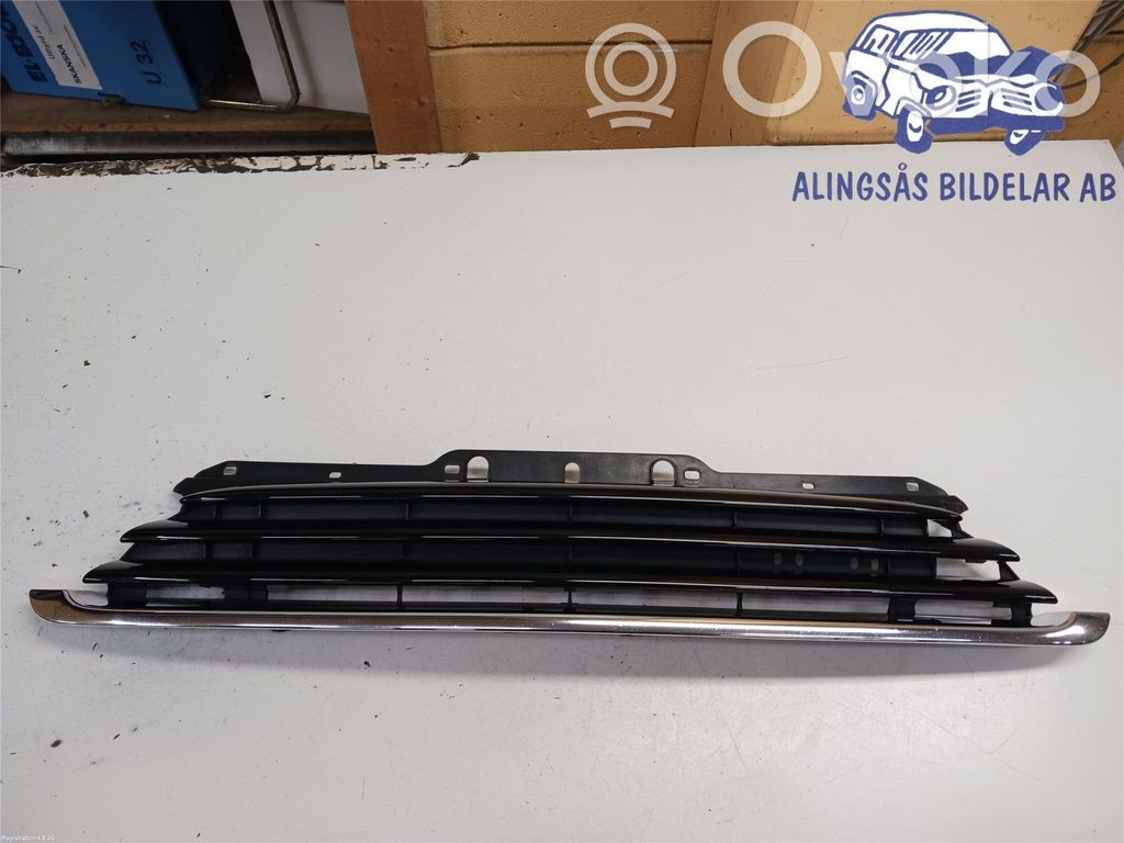 Mini One - Cooper Coupe R56 Front bumper lower grill 