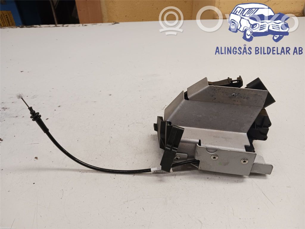 Priekšpusē slēdzene   2424857,JK21V219A64AB,JK21V219A64AB