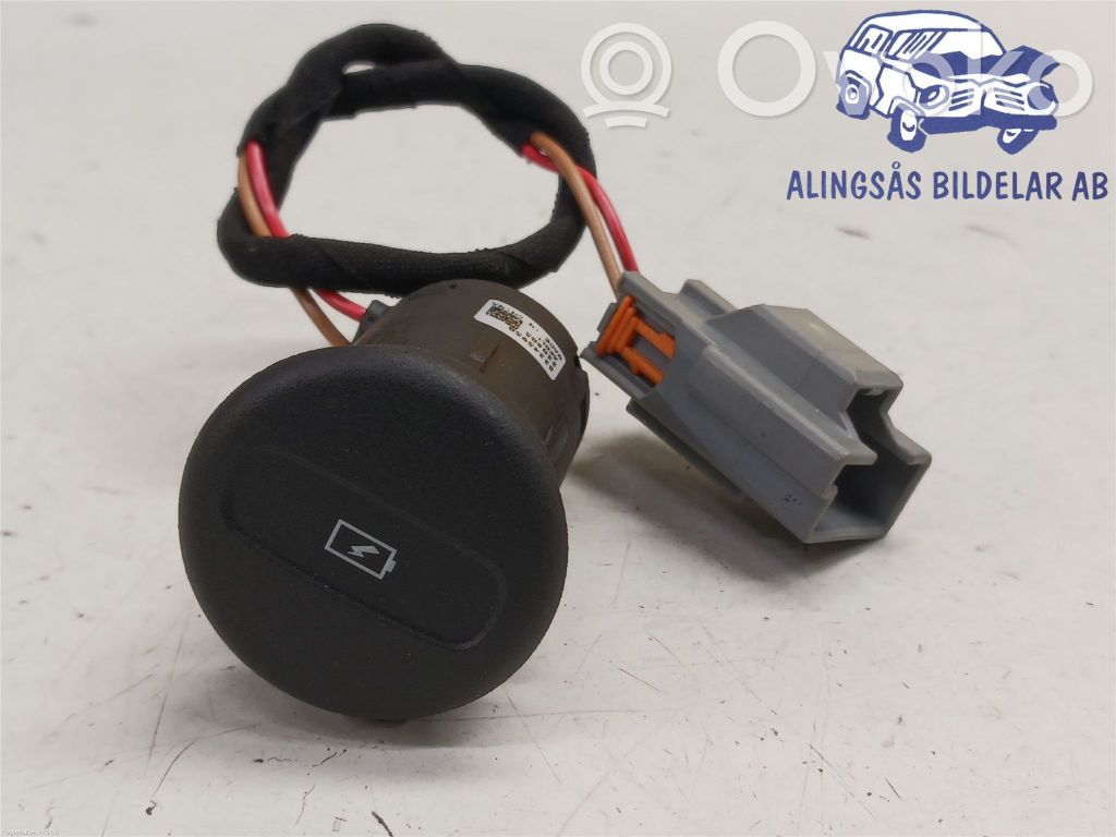 USB socket connector   32371570,32245950,32245950