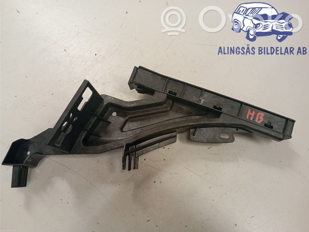 Ford Focus Front door windshield rail 