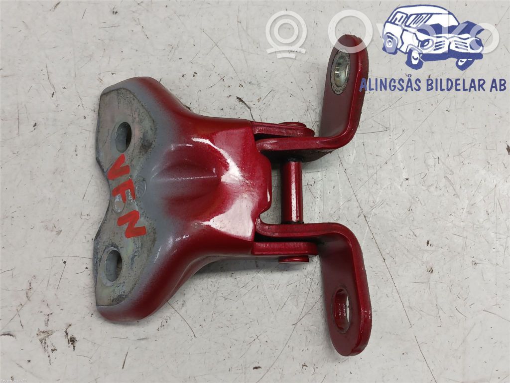 KIA Ceed Front door lower hinge 