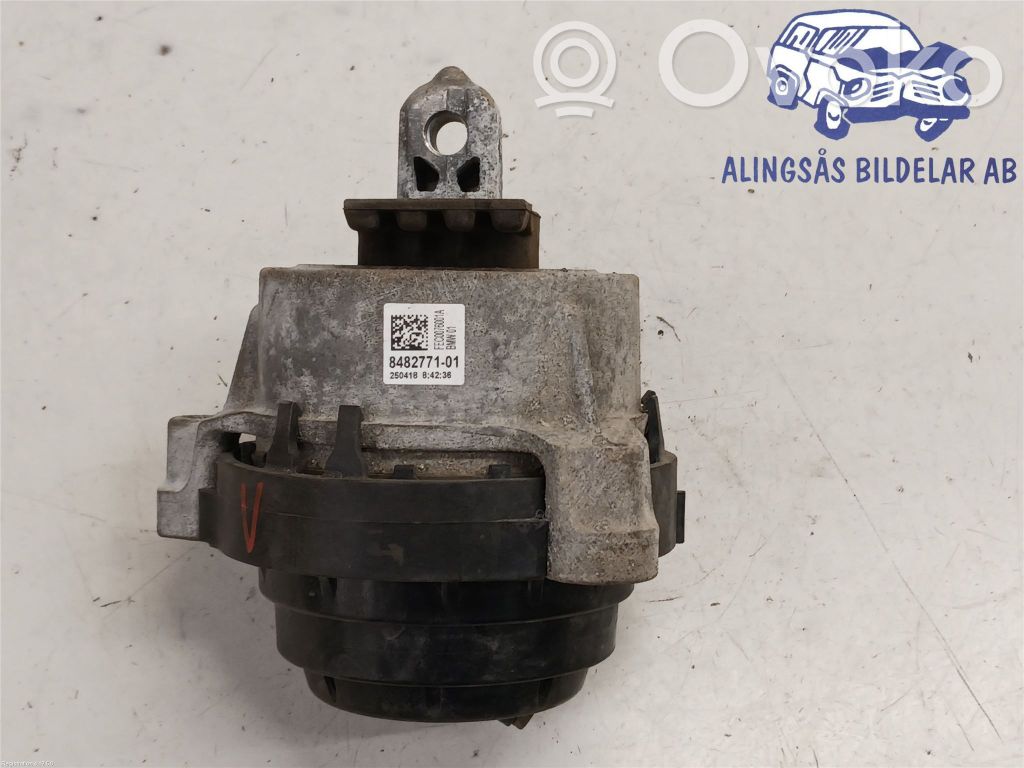 BMW X3 G01 Engine mounting bracket 