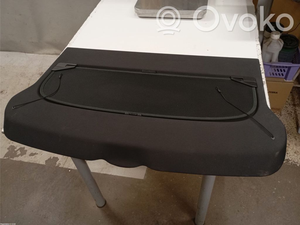 Audi A3 S3 8P Hattuhylly 