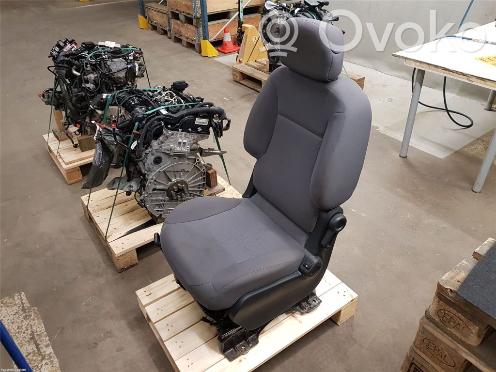 Peugeot Partner Fotel przedni kierowcy 