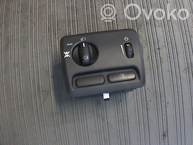 Volvo XC70 Light switch 