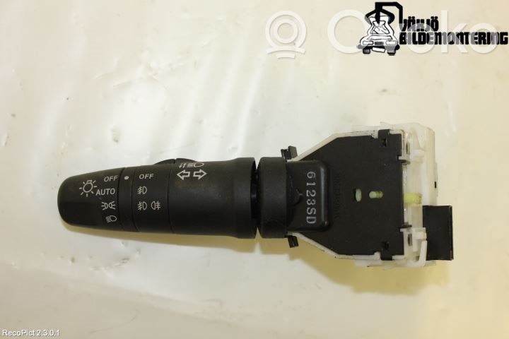 Nissan Note (E11) Indicator stalk 