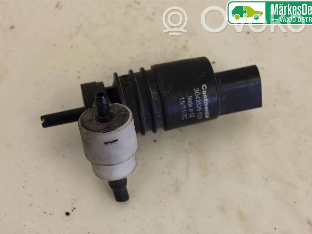 Mitsubishi Outlander Windscreen/windshield washer pump 