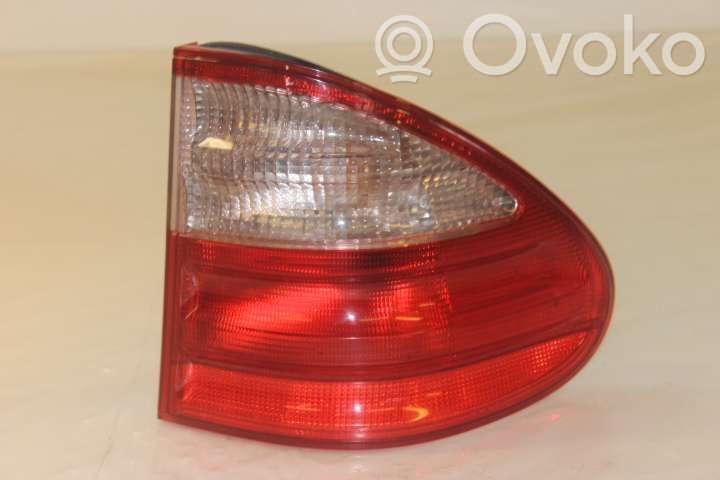 Mercedes-Benz E W210 Takavalot 
