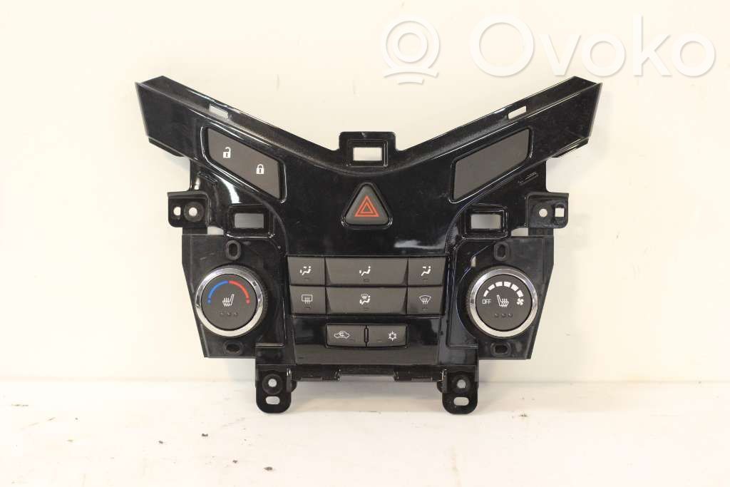 Chevrolet Cruze Climate control unit 