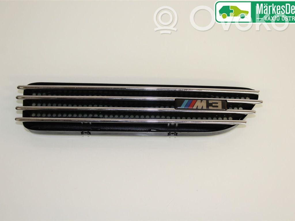 Maskownica / Grill / Atrapa górna chłodnicy   51132694608,2694608,51132694608