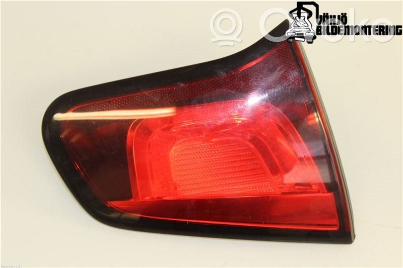 Citroen C3 Aizmugurējais lukturis pārsegā 
